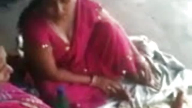 శృంగార ఆన్లైన్ నమోదు లేదు పెద్ధ రొమ్ములు కలధి సెక్సీ వీడియో క్లిప్లు భారత లో ఒక రైలు స్టేషన్ 2