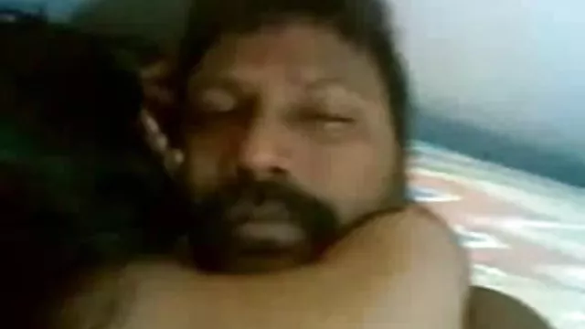 శృంగార ఆన్లైన్ నమోదు లేదు కరీనా కపూర్ సెక్స్ ఫోటో 2 ఇండోనేషియన్ పని తో భారతీయ వ్యక్తి