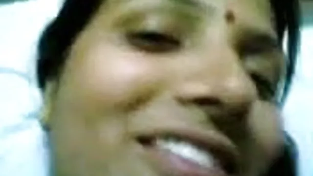 శృంగార ఆన్లైన్ నమోదు లేదు భారతీయ సెక్సీ భారతీయ స్త్రీ సెక్స్ కలిగి నేలపై చిన్న మంచి వీడియో