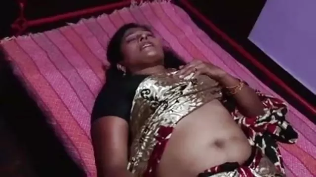 శృంగార ఆన్లైన్ నమోదు లేదు ఆమె డ్రైవర్
