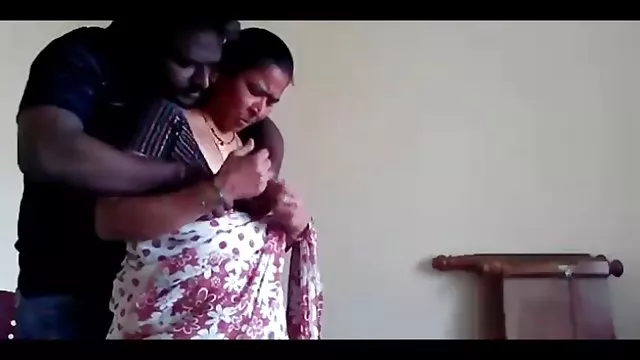 శృంగార ఆన్లైన్ నమోదు లేదు పాత నీలం చిత్రాన్ని సెక్సీ వీడియోలు తల్లి ద్వారా ఇబ్బంది పెట్టాడు యువ బాయ్