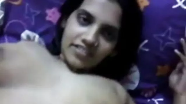 శృంగార ఆన్లైన్ నమోదు లేదు కొన్ని పంపండి భర్త చూపించడానికి తన భార్య సెక్సీ