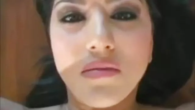 శృంగార ఆన్లైన్ నమోదు లేదు ఆరు వీడియో సన్నీ లే